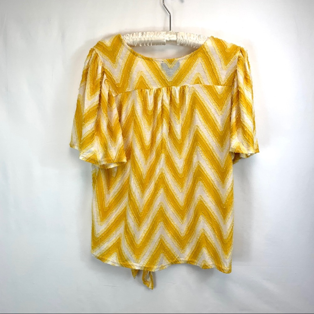 NWT Oliver Yellow Chevron Blouse Bell Sleeve Top Womens Shirt Medium Knot Shirt - Picture 13 of 16